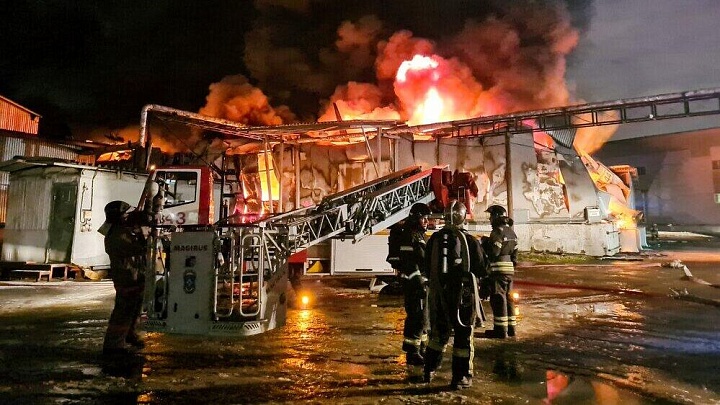 Беспилотники атаковали складской комплекс во Владимирской области