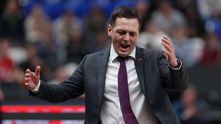 "Зенит" объявил о расторжении контракта с тренером Секуличем